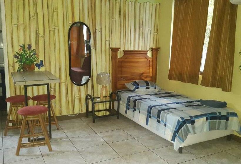 バルコニー付きスタンダードステューディオ, Villa Prats