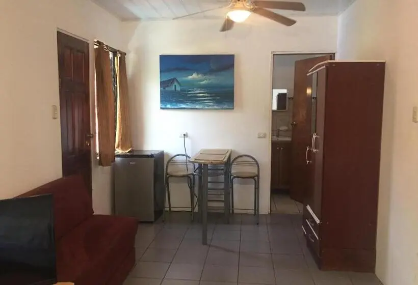 Economy Quadruple Room, Villa Prats