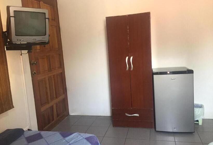 エコノミールーム, Villa Prats