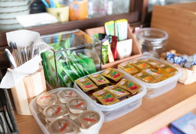 غرفة قياسية مطلّة علي الحديقة, B&b Neagari