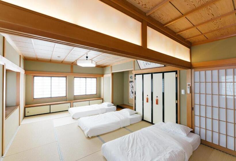 غرفة سوبيريور عائلية, B&b Neagari