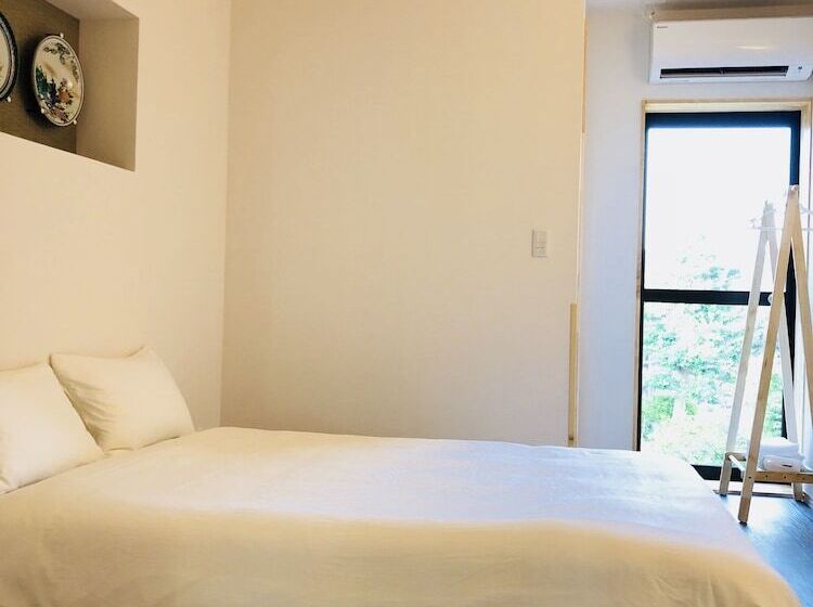 غرفة قياسية مطلّة علي الحديقة, B&b Neagari