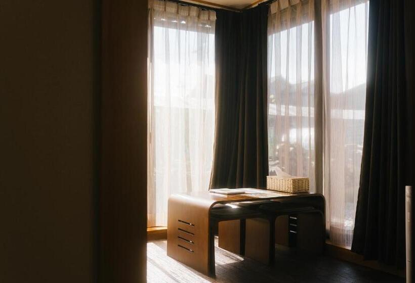 غرفة سوبيريور, B&b Neagari