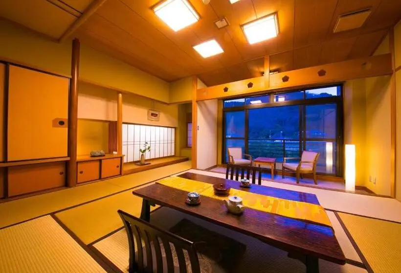 Standard-huone, Ryokan Seishounagon