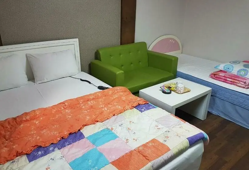 اتاق استاندارد, Sky Motel