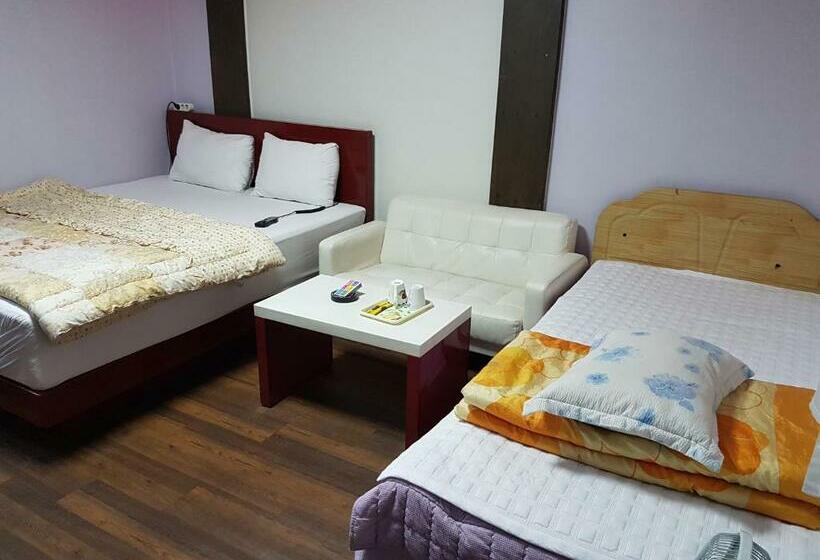 Standard-huone, Sky Motel