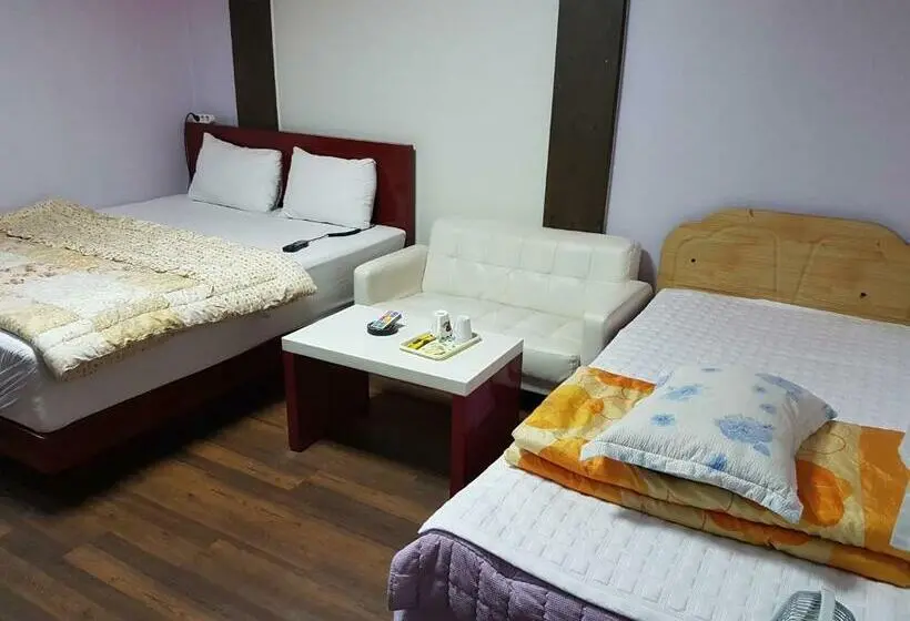 اتاق استاندارد, Sky Motel
