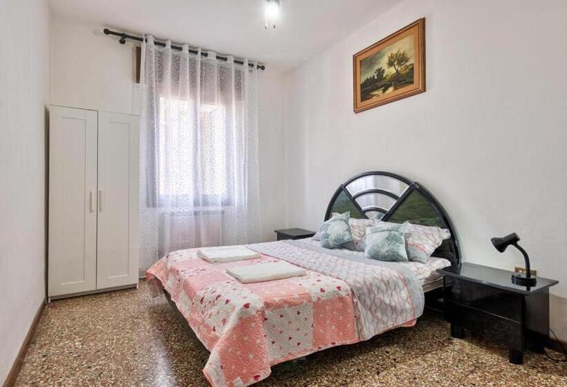 اتاق استاندارد, Mahdi Venice Apartment