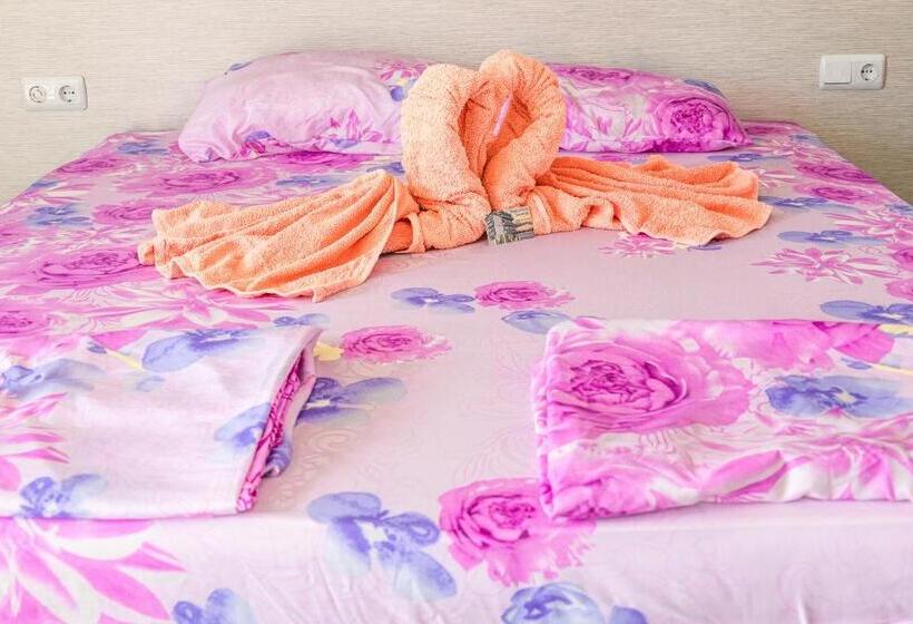 اتاق سه نفره سوپریور با چشم‌انداز دریا, къща за гости богданови