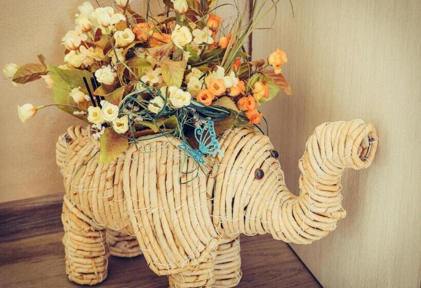 اتاق لوکس چهار تخته, къща за гости богданови