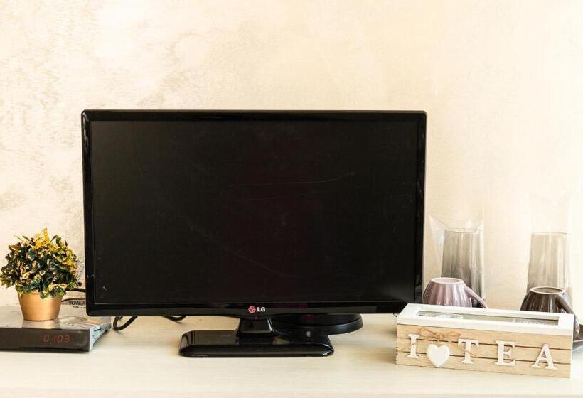 اتاق لوکس چهار تخته, къща за гости богданови