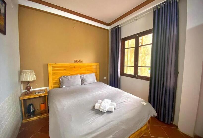 اتاق استاندارد با تخت بزرگ, Daun Pisang Homestay & Restaurant View Fanxipan