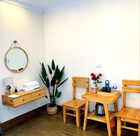 اتاق استاندارد سه نفره, Daun Pisang Homestay & Restaurant View Fanxipan