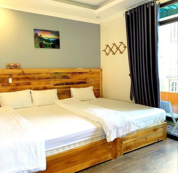 اتاق استاندارد سه نفره, Daun Pisang Homestay & Restaurant View Fanxipan