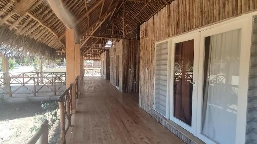 بانگلوی لوکس, Ocean Zuri Villa