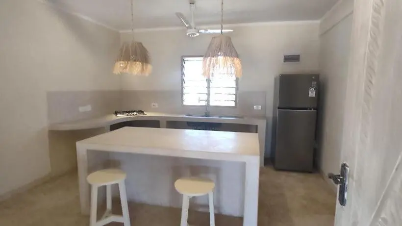 بانگلوی لوکس, Ocean Zuri Villa