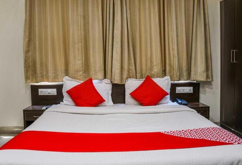 Chambre Triple Classique, Collection O Goverdhan Sagar