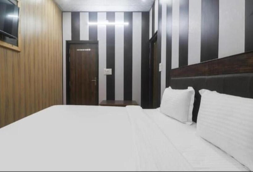 חדר דלוקס, Fabhotel Maya