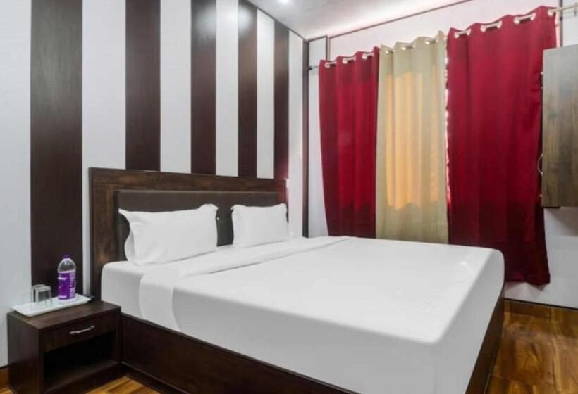 디럭스 룸, Fabhotel Maya