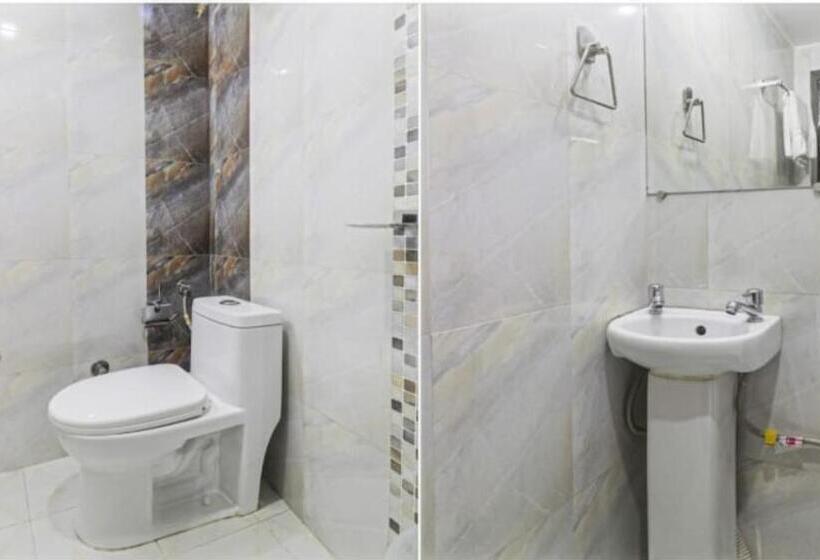 חדר דלוקס לארבעה, Fabhotel Maya