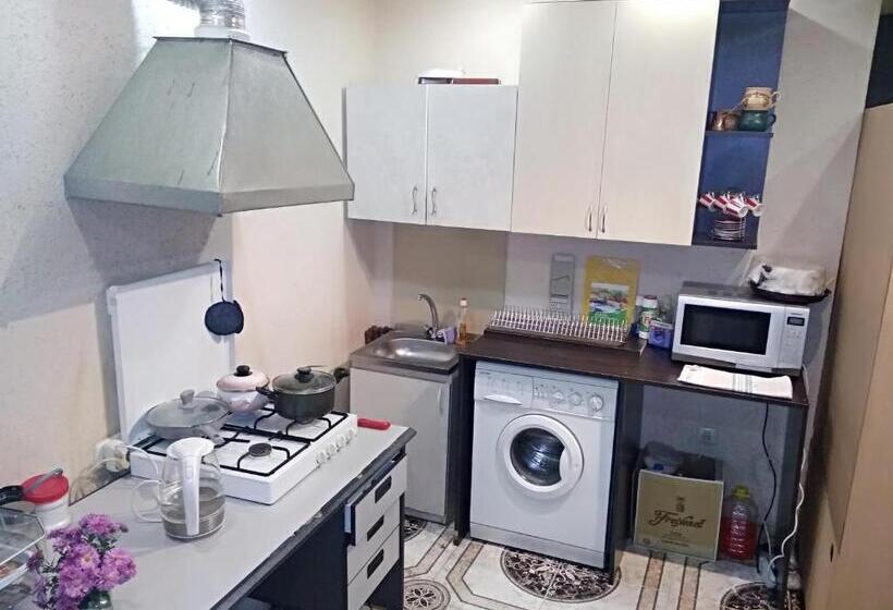 Family Room, Komitas Avenue Guest House