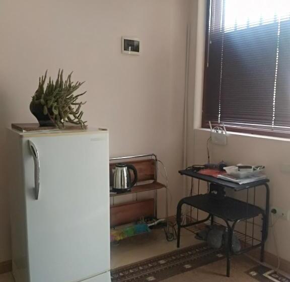 Superior Room King Size Bed, Komitas Avenue Guest House