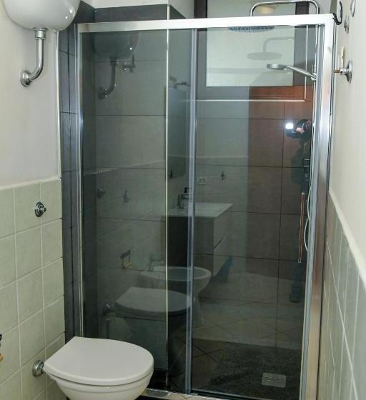 スタンダードトリプルルーム, B&b Damiani