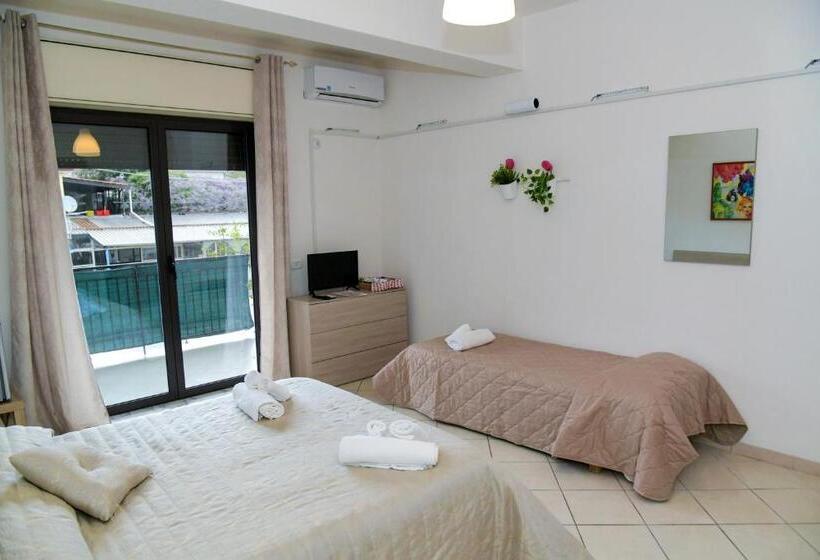 Quarto Triplo Estandar, B&b Damiani
