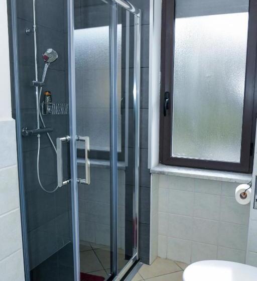 4ベッドルームクラシックタイプ, B&b Damiani