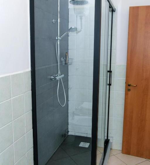 バルコニー付スタンダード4ベッドルーム, B&b Damiani