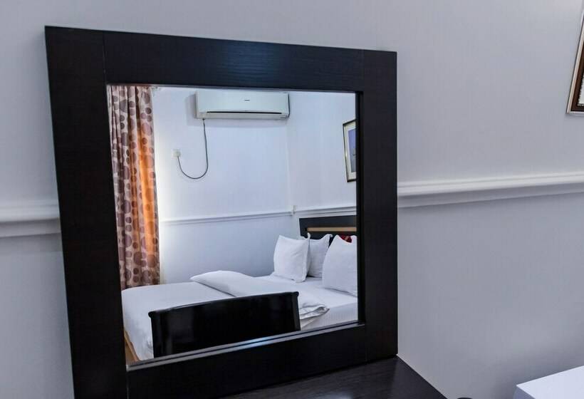 اتاق اکونومی, Bristlecone Suites & Apartment