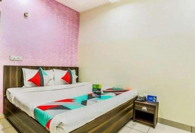 اتاق لوکس, Fabexpress Mayank Palace