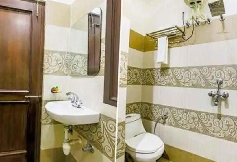 اتاق لوکس, Fabexpress Mayank Palace