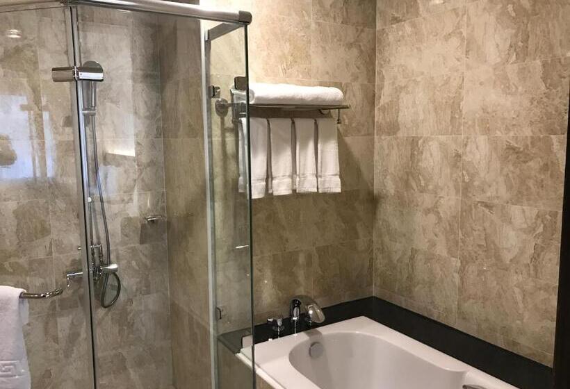 اتاق پریمیوم چهارنفره, 晨光飯店