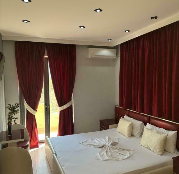 디럭스 룸, Selfo