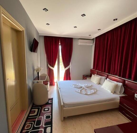 디럭스 룸, Selfo