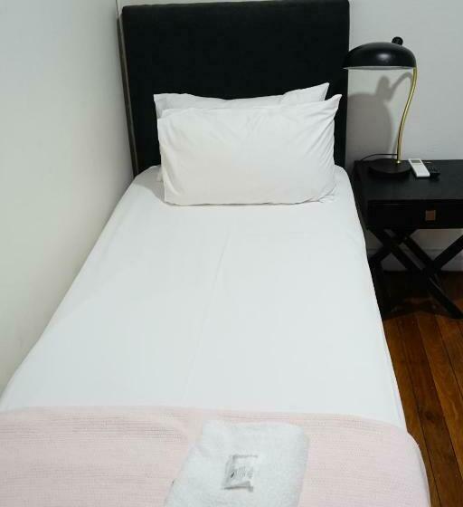 اتاق استاندارد یک نفره, The Tamworth