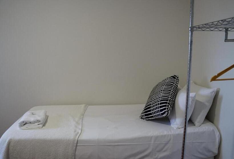 اتاق استاندارد, The Tamworth