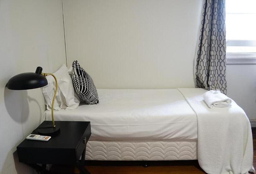 اتاق استاندارد, The Tamworth