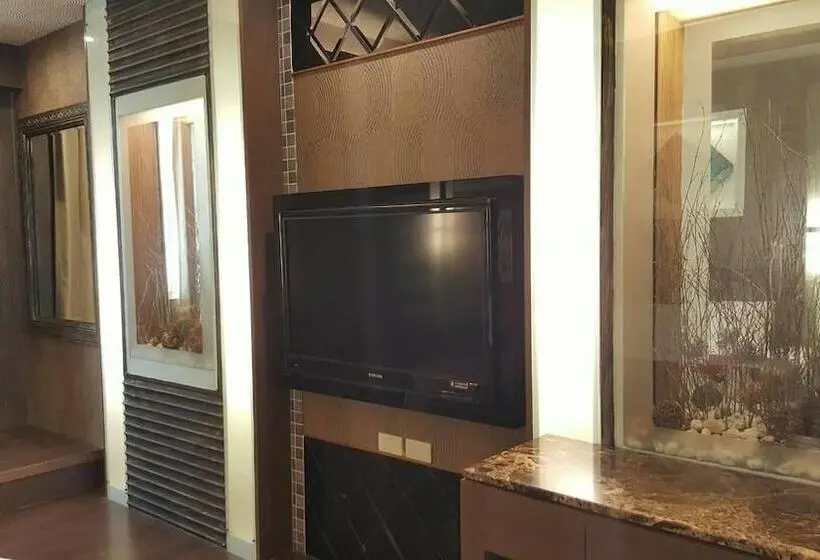اتاق لوکس چهار تخته, Wind Coast Motel
