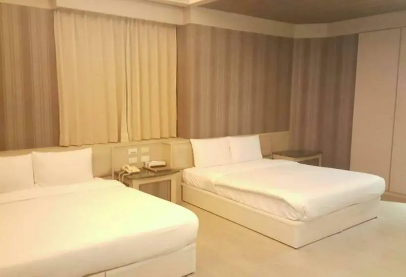 اتاق استاندارد چهار تخته, Wind Coast Motel
