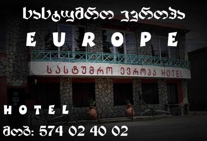 اتاق لوکس, E U R O P E