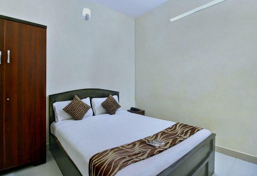 スタンダードルーム, Oyo Rooms Ecr Road Opposite Spencers