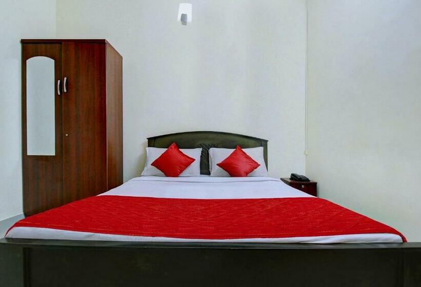 スタンダードルーム, Oyo Rooms Ecr Road Opposite Spencers