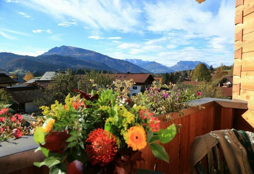 اتاق استاندارد با بالکن, Theresenhof