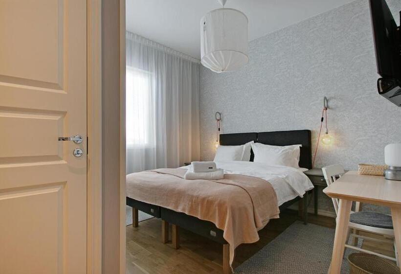 Номер Стандарт, Turinge