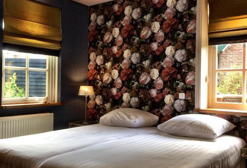 غرفة قياسية ثلاثية, West Inn