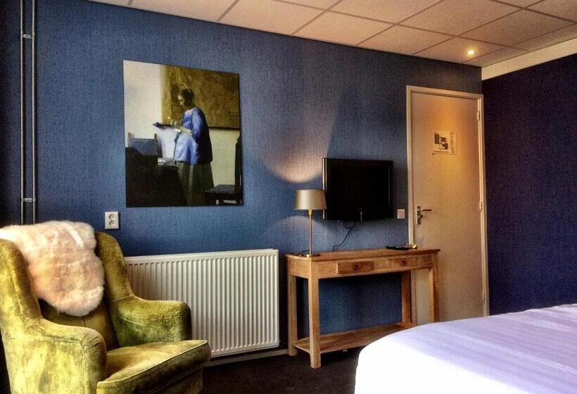 غرفة ديلوكس, West Inn