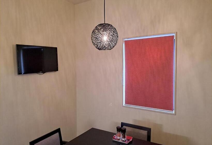 חדר סטודיו סטנדרד, Ava Lodge