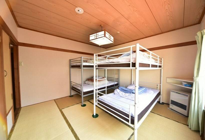 غرفة قياسية رباعية, Sakanoue Kaikan